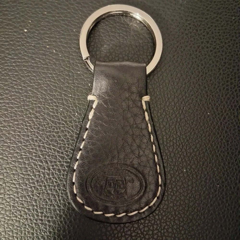 Vintage Dooney & Bourke Dark Brown Leather Logo Hangtag Key Chain Ring FOB